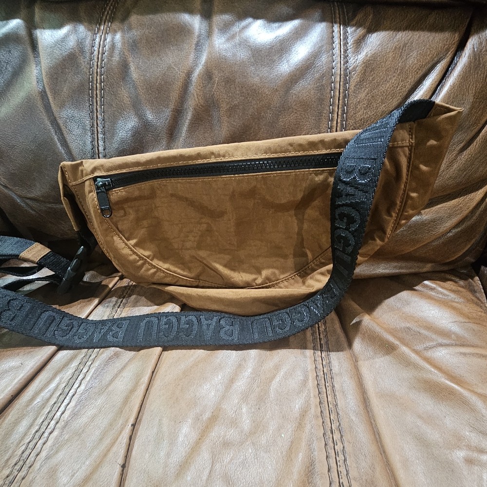 BAGGU Brown Crossbody Bag